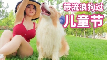 포르노 핫 18 사람과 동물 중국 누드 모델 팬시 얀얀이 혀로 몸통을 태우는 개를 촬영했습니다.